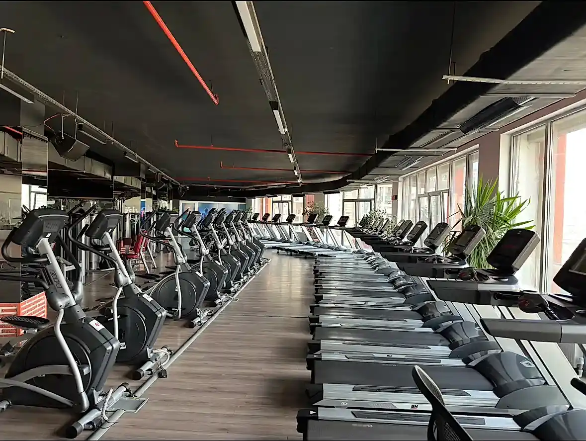 Fit216-Spor-Salonu-Fitness-Alani6